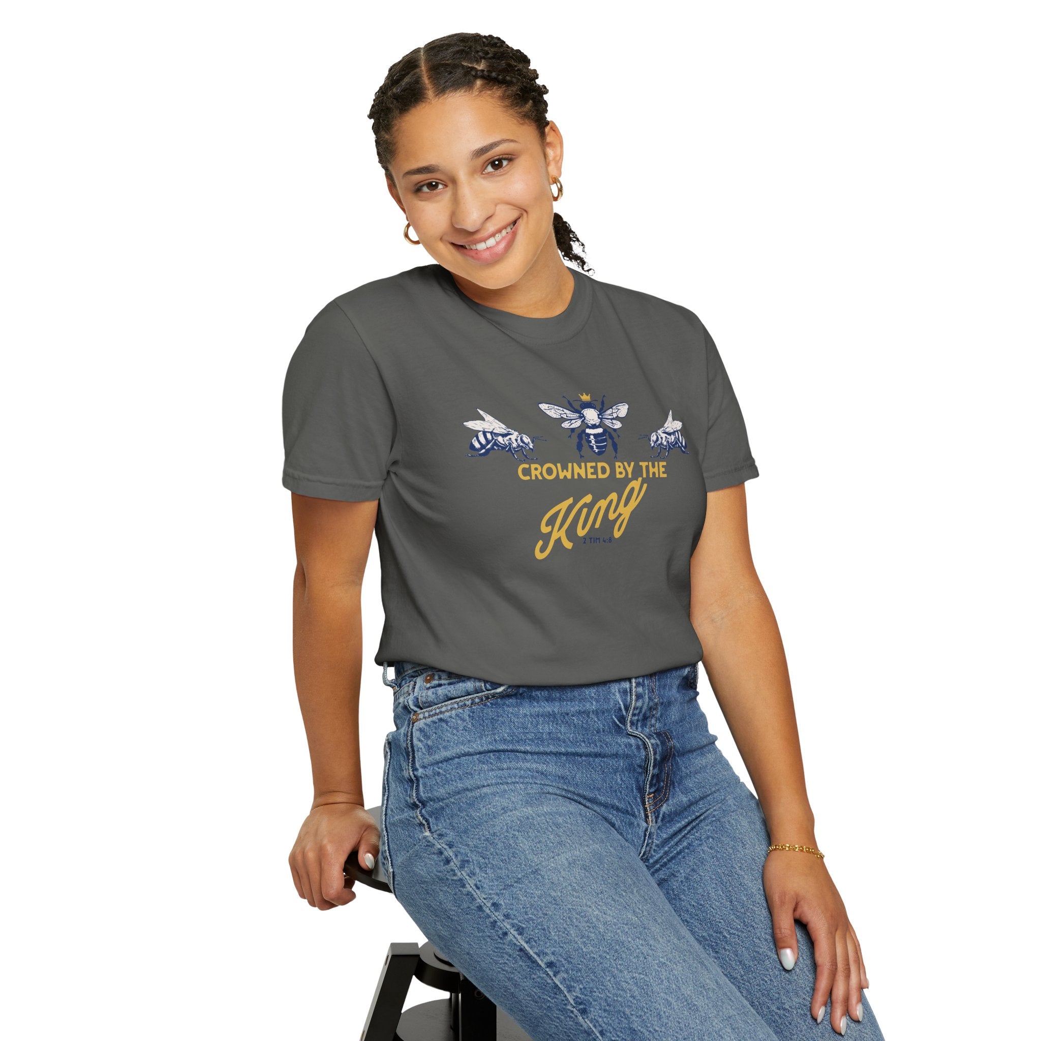 Crowned by the King - Bee T-shirt