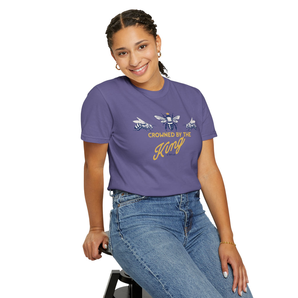 Crowned by the King - Bee T-shirt