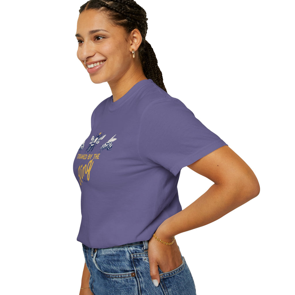 Crowned by the King - Bee T-shirt